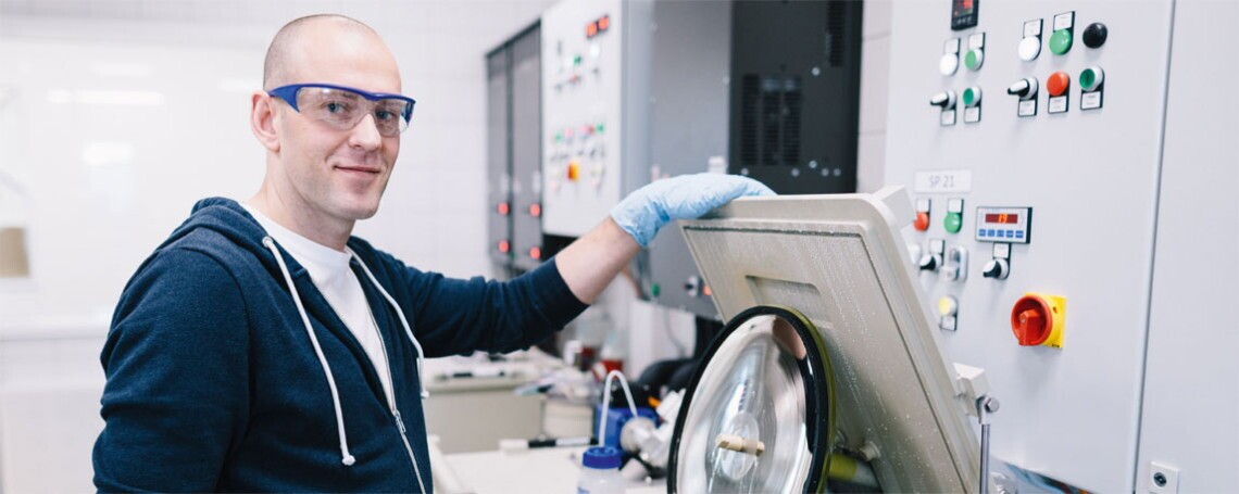 Mitarbeiter Mastering & Galvanik (m/w/d), 1. Bild