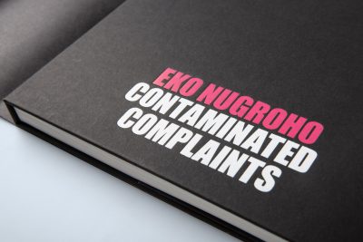 Cover with two-color hot foil stamping of Eko Nugroho – Contaminated Complaints | Distanz Verlag