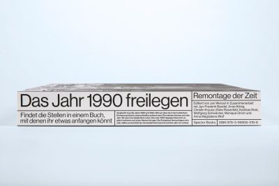 Large format impresses with 45mm thick spine -
