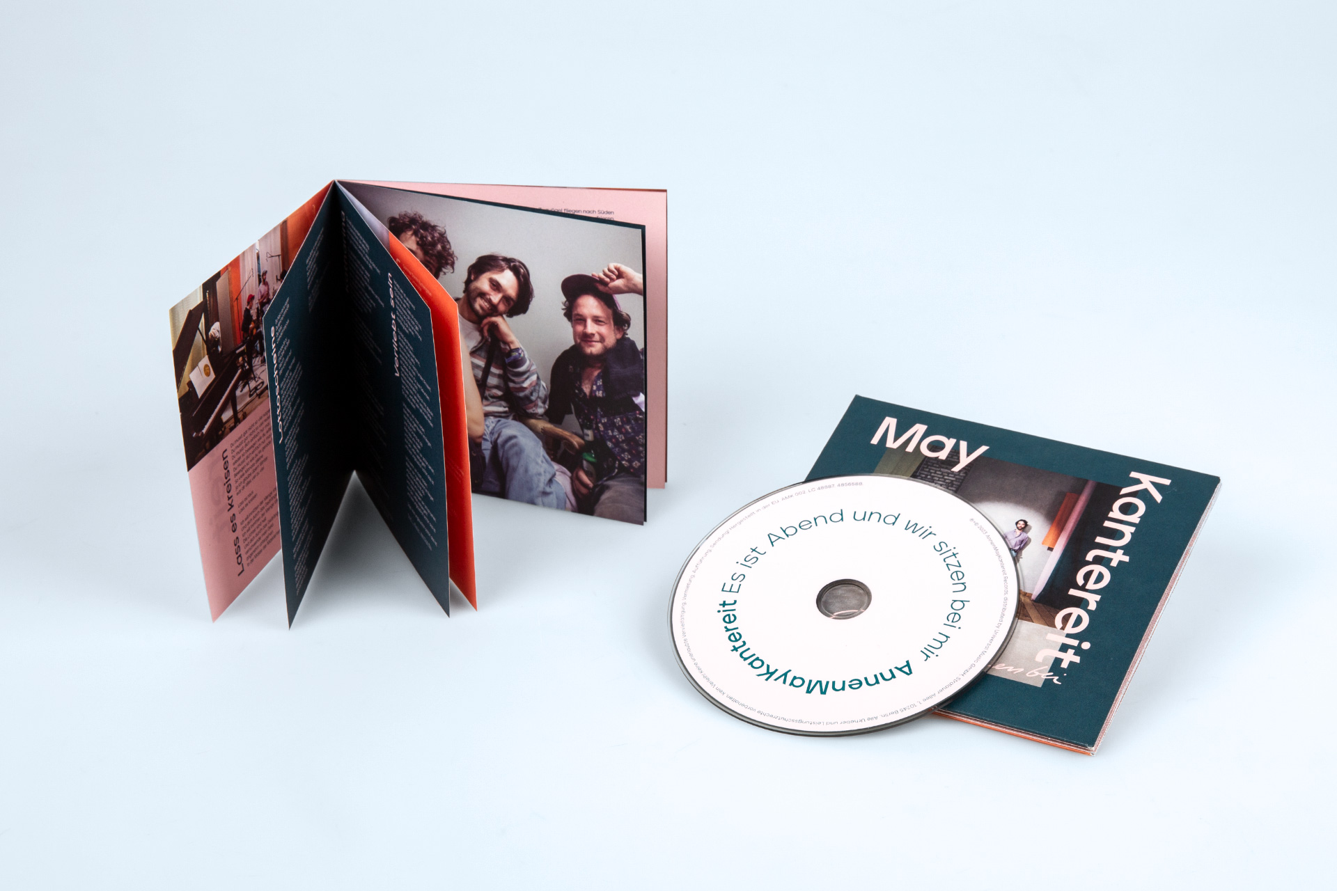 AMK – Es ist Abend und wir sitzen bei mir | Universal Music Group | AnnenMayKantereit Records: Sleevepac with 16-page booklet and CD