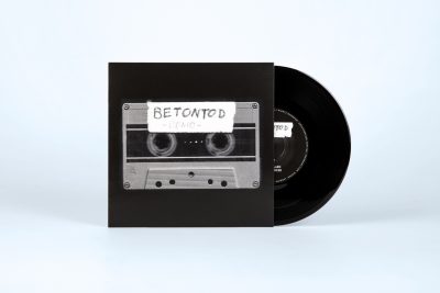 Beontod - PACE PER SEMPRE | Betontod Records: Maxitasche mit 7inch Schallplatte