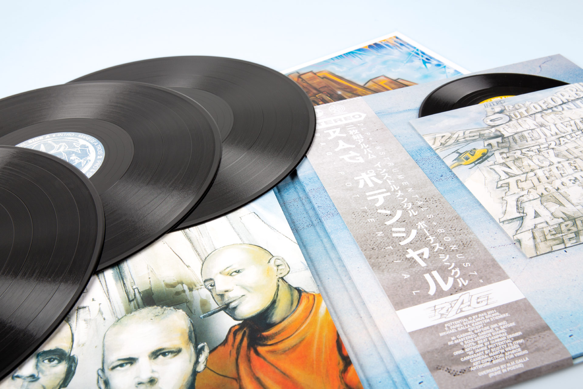 Deluxe bundle with three 12inch vinyl records and one 7inch vinyl record in black (virgin vinyl)