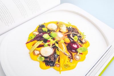 Nils Henkel - Flora | Hampp Verlag: Image paper with a flattering feel and good quality for images