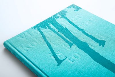 Vincent Kohlbecher - Its flower is hard to find | Hartmann Books: Typo in blind embossing, motif in screen printing