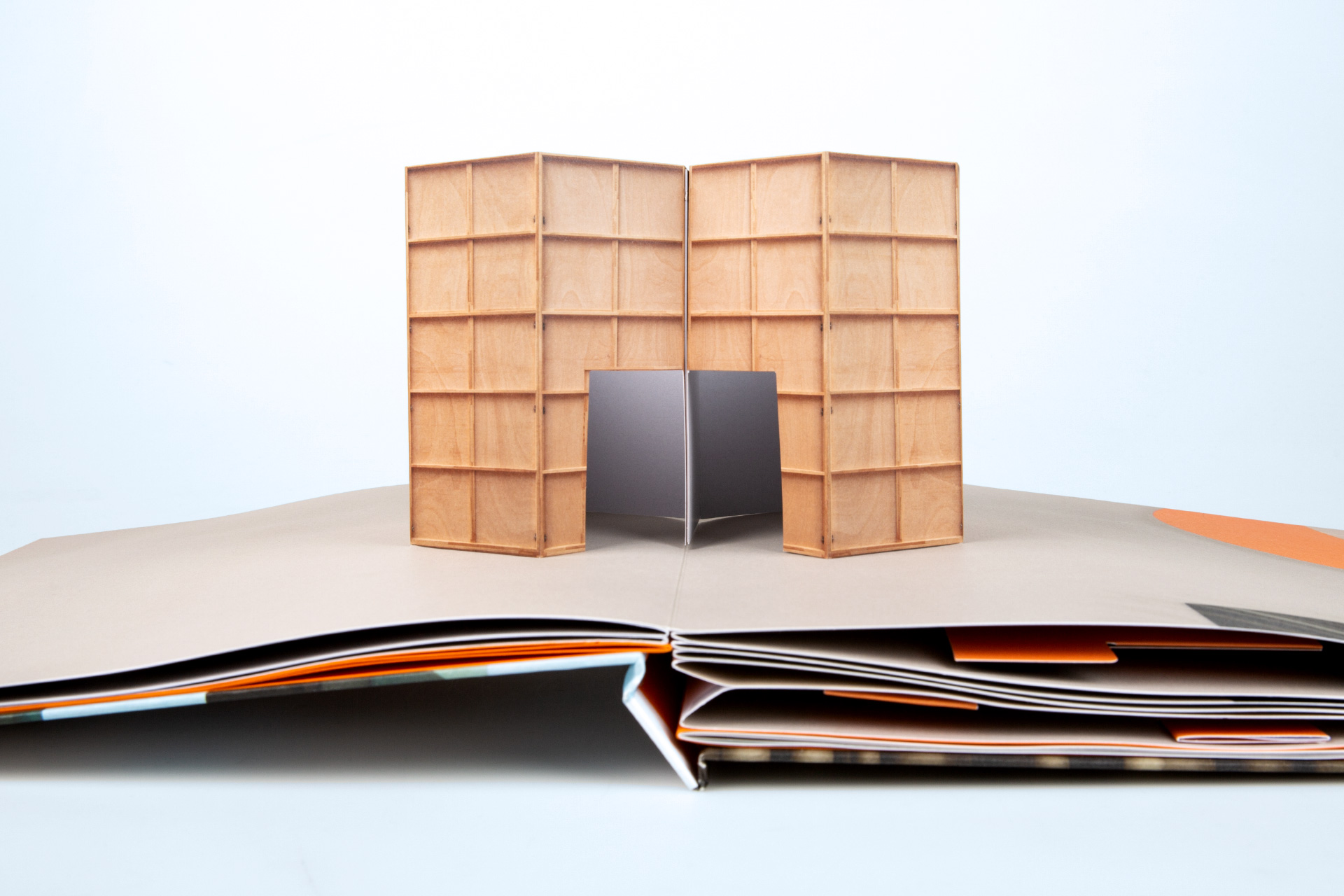 Mundo de Papel | Mack Books: Straight edges: Pop-up shows installation