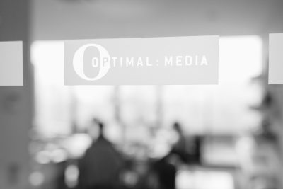 Büro mit Logo 2011 Umfirmierung zur optimal media GmbH